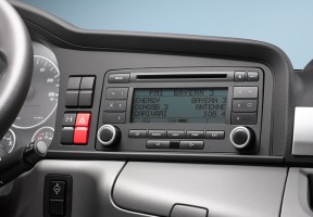 Навигатор, магнитола с радио и MP3